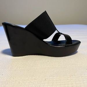 Italian Shoemakers Wedge Slide - Size 7 US